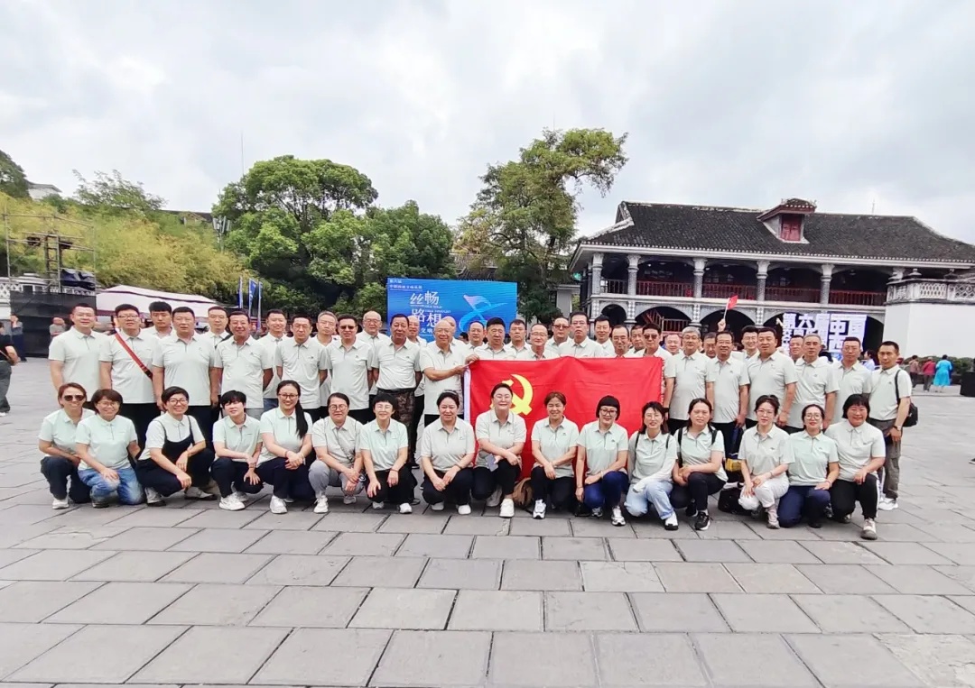 1730274949762281.jpg 1730274949762281.jpg